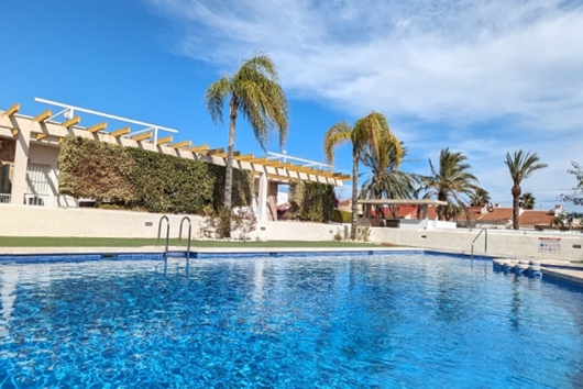 Radhus i Mil Palmeras, Mil palmeras, Comunitat valenciana, El baix segura / la vega baja, Mil Palmeras