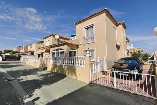 Radhus i Torrevieja, Urbanizacion los balcones, Valencian community, Alicante, Residencial Lago Sol - Los Bal