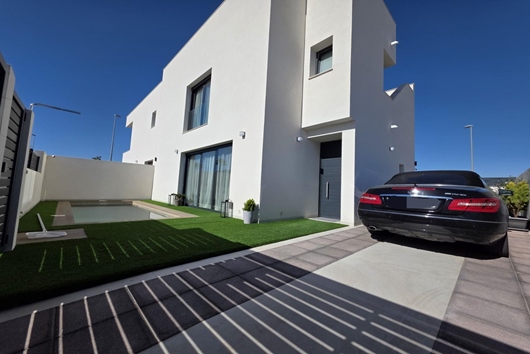 Villa i Torrevieja, Comunitat valenciana, El baix segura / la vega baja, Benijófar