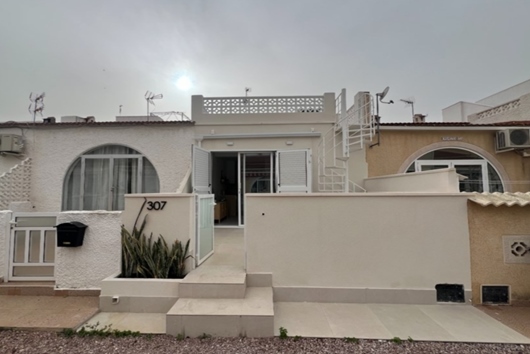 Ägarlägenhet i Torrevieja, Urbanizacion el chaparral, Valencian community, Alicante, El Chaparral