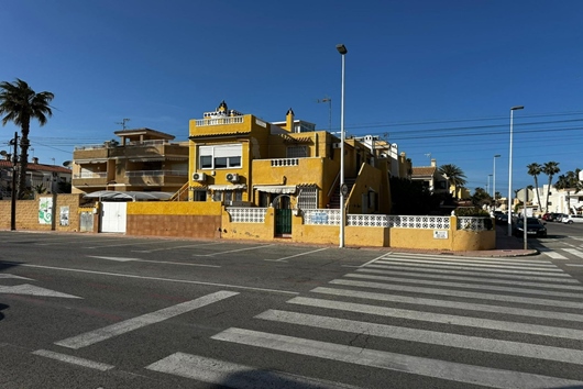 Ägarlägenhet i Torrevieja, Valencian community, Alicante, Rosaleda - Los Frutales