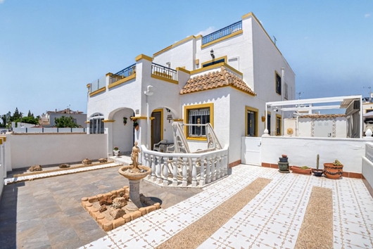 Radhus i Torrevieja, Urbanizacion la torreta, Valencian community, Alicante, Torreta - Torrevieja