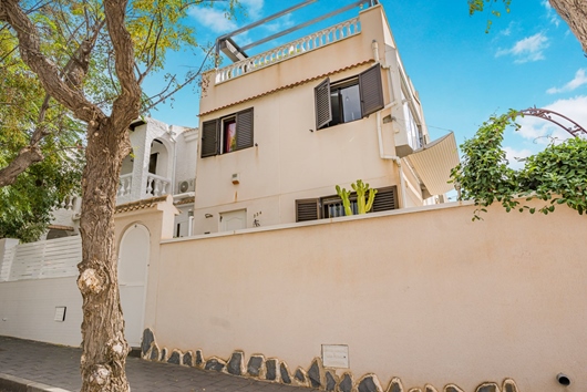 Villa i Torre de la Horadada, Torre de la horadada, Mil palmeras, Valencian community, Alicante, Radhus Mil Palmeras