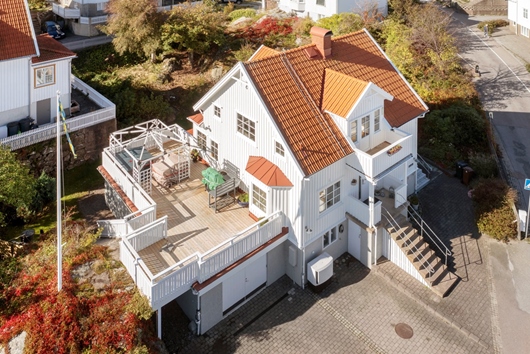 Villa i Tjörn, Klädesholmen, Västra Götaland, Strandgatan 3