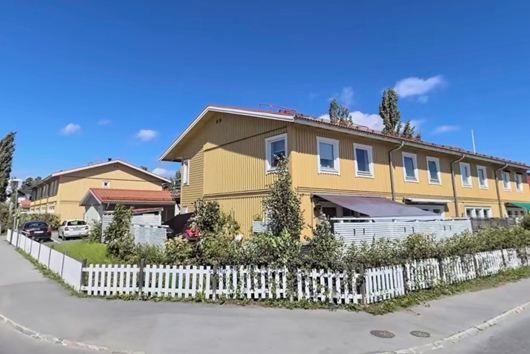 Radhus i Teg, Umeå, Västerbotten, Tegsvägen 1J