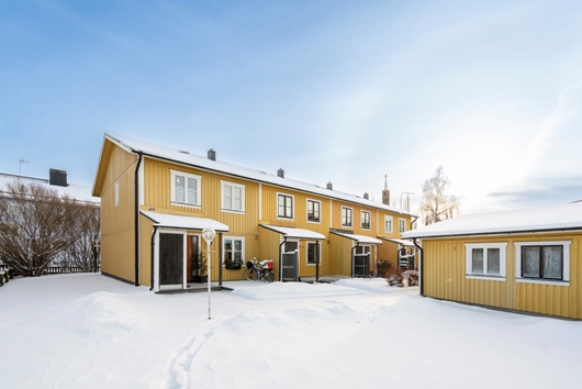 Radhus i Teg, Umeå, Västerbotten, Borgvägen 9C