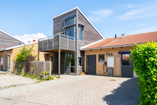 Radhus i Rydebäck, Skåne, Helsingborg, Ösögatan 34