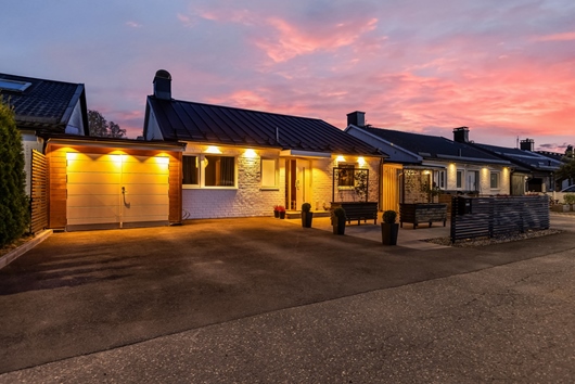 Radhus i Krigslida, Tungelsta, Västerhaninge, Stockholm, Haninge, Gökvägen 12