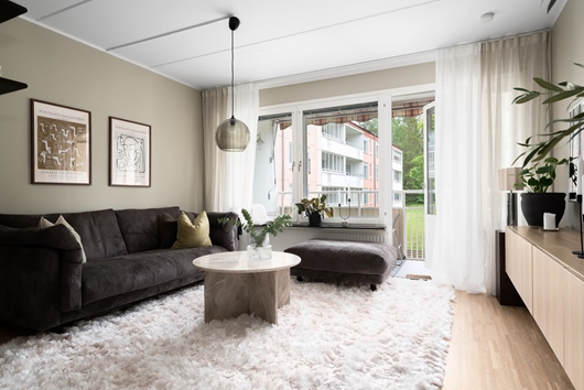 Bostadsrätt i Vendelsömalm, Stockholm, Haninge, Vendelsömalmsvägen 215