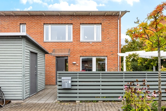 Radhus i Nya Linero, Lund, Skåne, Gullfaxegatan 11