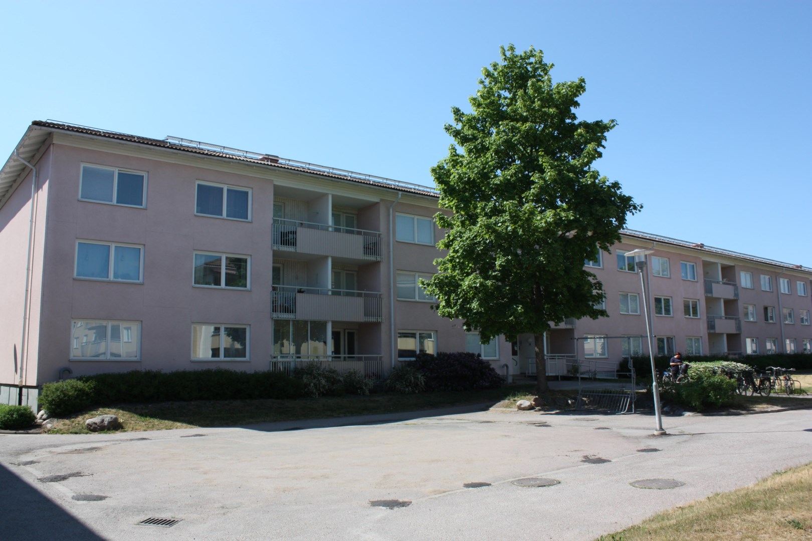 Bostadsrätt i Bjurhovda, Västerås, Sverige, Knotavägen 18