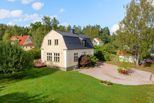 Villa i Oxbacken, Nyköping, Södermanland, Runtunavägen 11