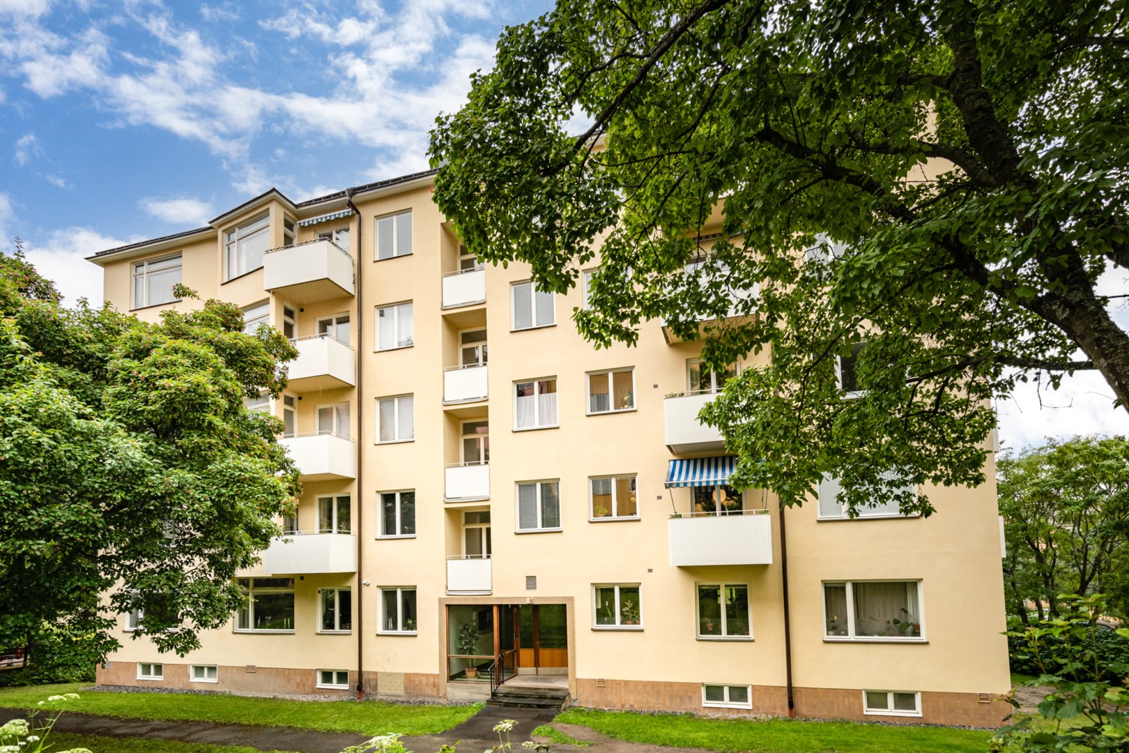 Bostadsrätt i Råsunda, Solna, Sverige, Erik Sandbergs Gata 8