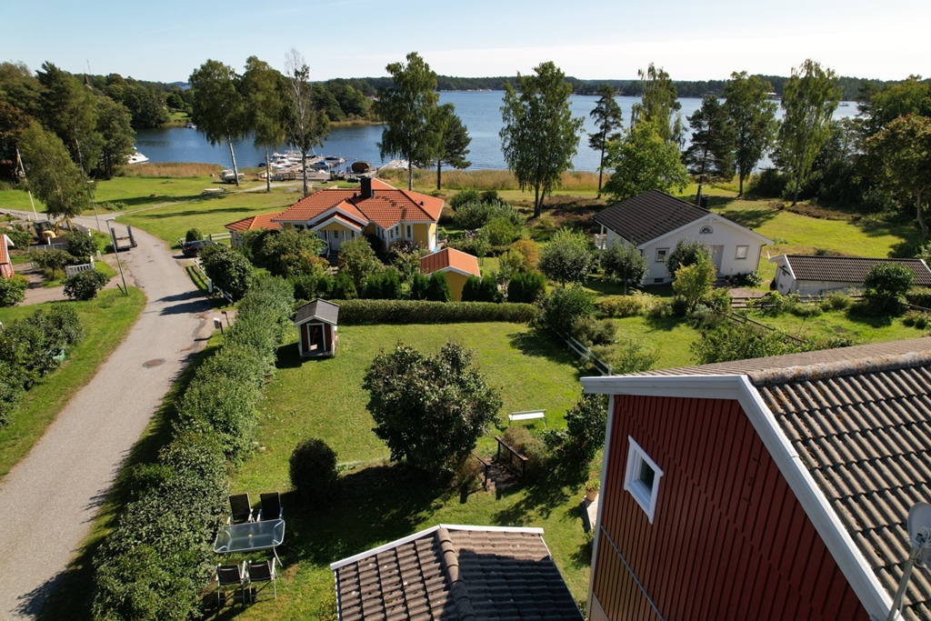 Villa i Djurö, Djurhamn, Sverige, Skepparövägen 34