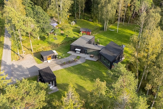 Villa i Södernäs, Värmdö, Stockholm, Strandlinjevägen 13