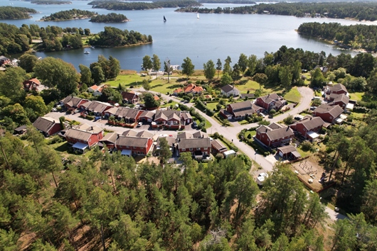 Radhus i Djurö, Djurhamn, Stockholm, Värmdö, Skepparövägen 8