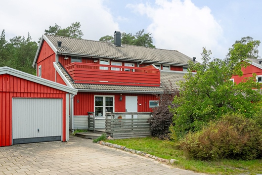 Radhus i Djurö, Djurhamn, Stockholm, Värmdö, Skepparövägen 8