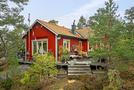Villa i Ingarö, Lugnet och Skälsmara, Stockholm, Värmdö, Grannlåtsvägen 9