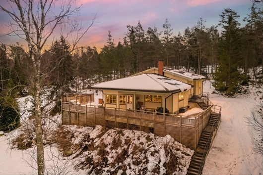 Villa i Värmdö-Evlinge, Stockholm, Hinsaringen 42