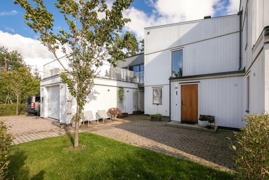 Villa i Mörtnäs, Värmdö, Stockholm, Ängsblomsvägen 1