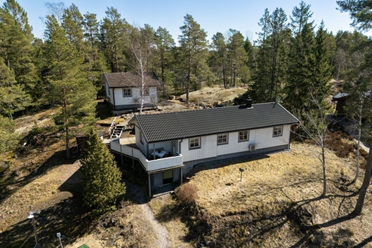 Villa i Södra Kopparmora, Värmdö, Stockholm, Kajutvägen 25