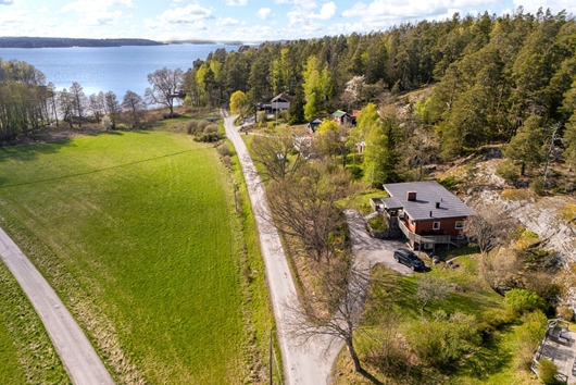 Villa i Stadsvall, Värmdö, Stockholm, Stadsvallsvägen 8