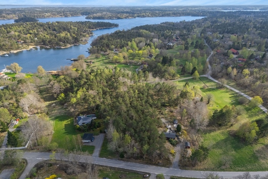Tomt i Bullandö, Värmdö, Stockholm, Bullandövägen 4