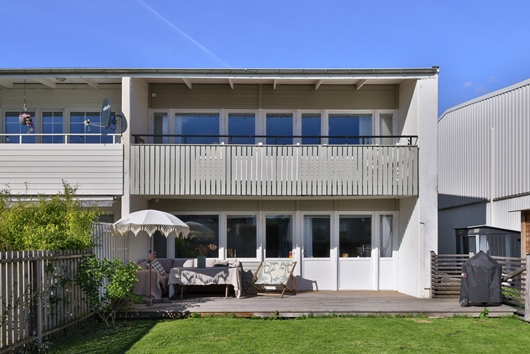 Radhus i Lerum, Västra Götaland, Höjdenvägen 136