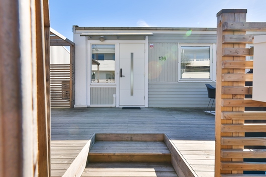 Radhus i Lerum, Västra Götaland, Höjdenvägen 136