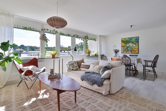 Radhus i Lerum, Västra Götaland, Höjdenvägen 136