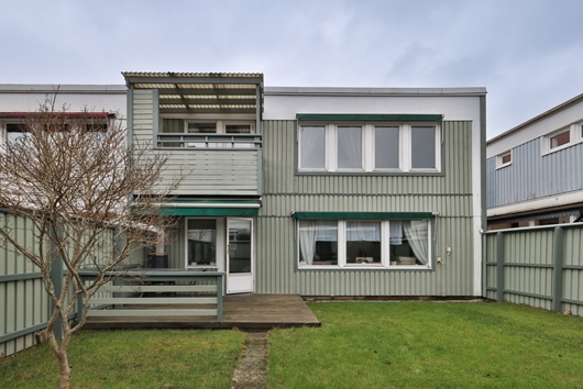 Radhus i Bällskär Hisings backa, Göteborg, Västra Götaland, Stora Kronogårdsgatan 71