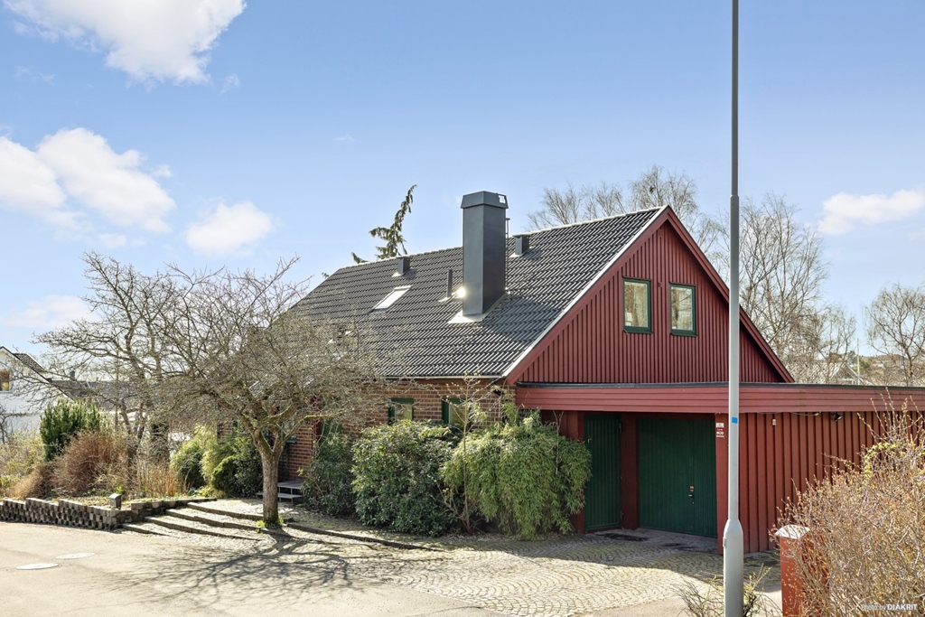 Villa i Önnered, Västra Frölunda, Sverige, Dörjeskärsgatan 6A
