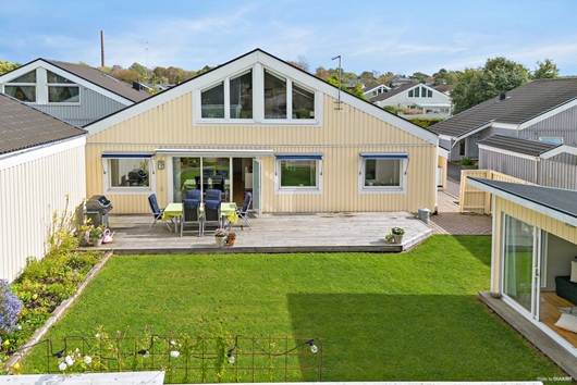 Radhus i Önnered, Västra Frölunda, Göteborg, Västra Götaland, Hallstenshagen 68