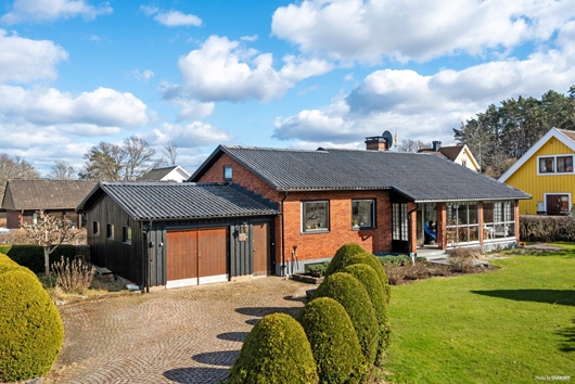 Villa i Näset, Västra Frölunda, Göteborg, Västra Götaland, Källviksvägen 17