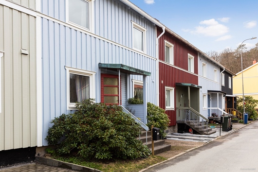 Radhus i Järnbrott, Västra Frölunda, Göteborg, Västra Götaland, Radiomastgatan 44