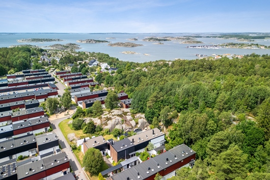 Radhus i Billdal, Västra Götaland, Göteborg, Valebergsvägen 177