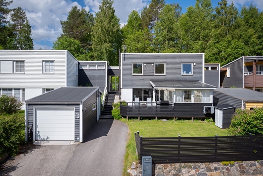 Radhus i Övre Bredsand, Sundsvall, Njurunda distrikt, Stockvik, Västernorrland, Atlasvägen 15