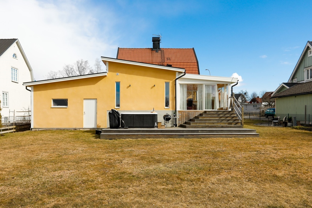 Villa i Almby, Örebro, Sverige, Bruksgatan 5