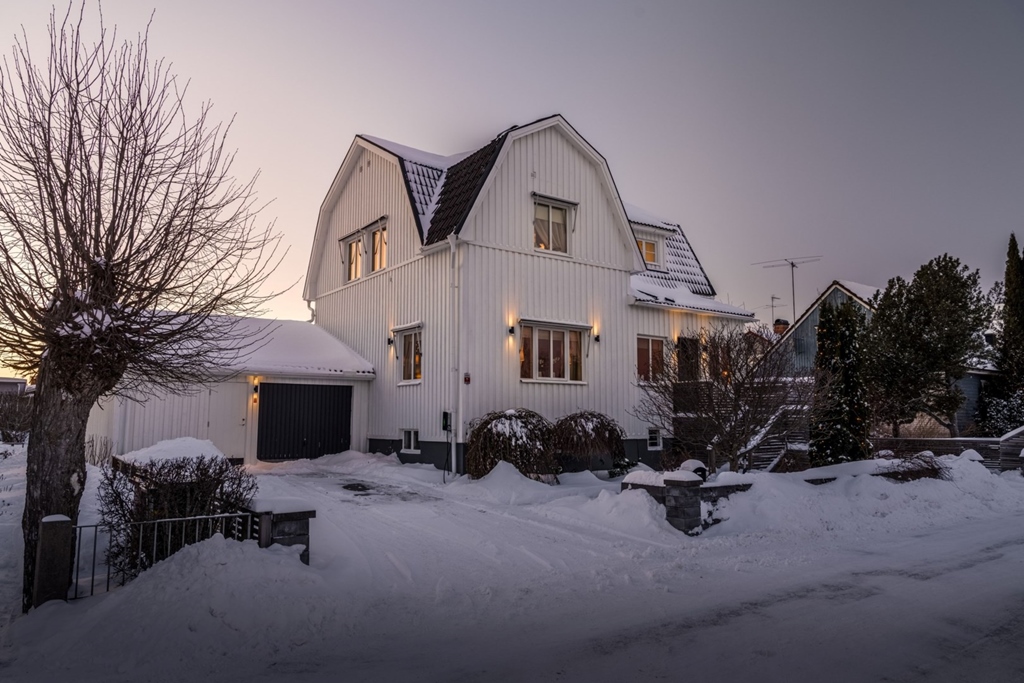 Villa i Sörby, Örebro, Sverige, Vårhemsgatan 20