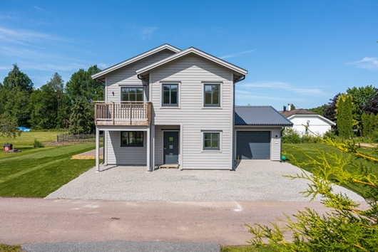 Villa i Kumla, Hällabrottet, Örebro, Tågvägen 2A