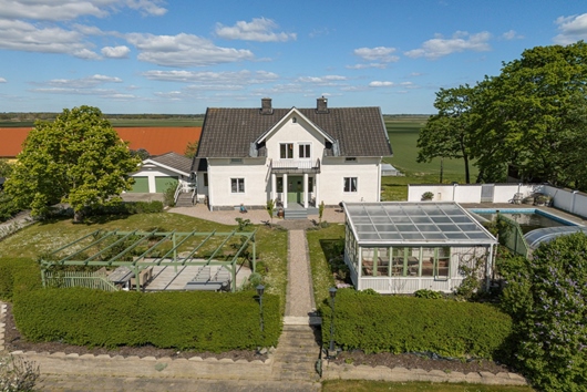 Villa i Ekeby, Kumla, Örebro, Frommesta 216