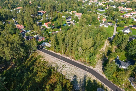 Tomt i Almby, ÖREBRO, Ekebyalmby, Örebro, Lärksoppsvägen 7
