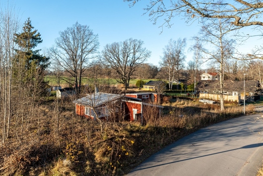 Tomt i Framnäs, Örebro, Abborrevägen 1