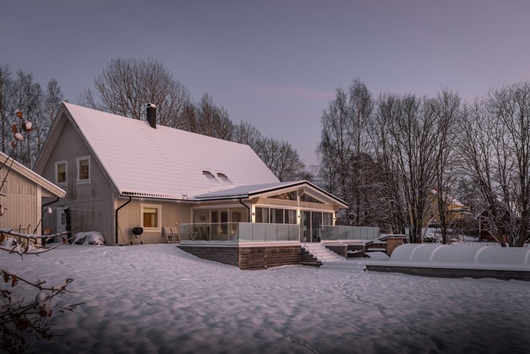 Villa i Vintrosa, Örebro, Tysslinge 235