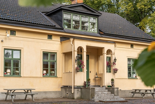 Villa i Adolfsberg, Örebro, Hagalundsvägen 4