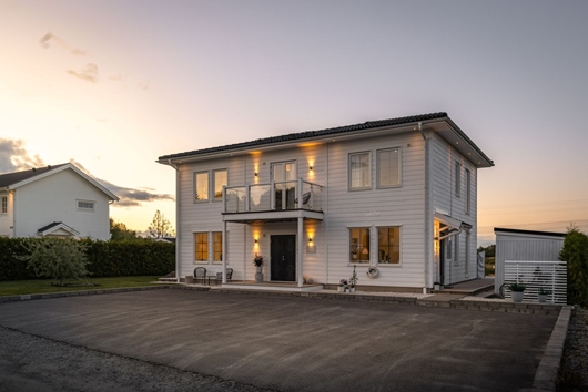 Villa i Örebro, Yxstabacken 602D