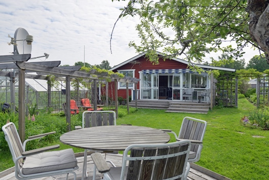 Fritidshus i Hälla koloniområde, Västerås, Västmanland, Åsenborgsvägen 29 lott nr 368