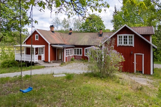 Gods och gårdar i Lövstaholm, Runsten Village, Norra sorunda, Stockholm, Nynäshamn, Lövstaholmsvägen 37