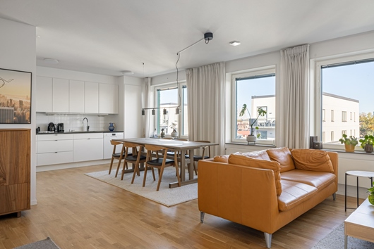 Bostadsrätt i Råsunda, Solna, Stockholm, Solnavägen 39, Vån 8/8