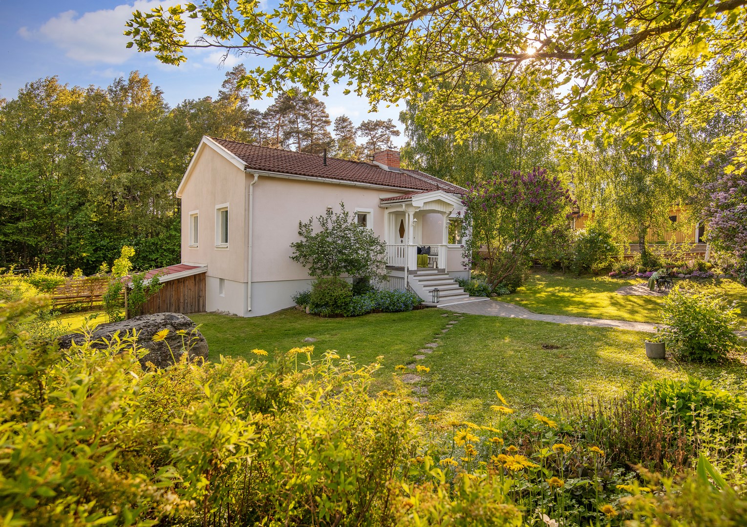 Villa i Helenelund, Sollentuna, Sverige, Aspvägen 21A